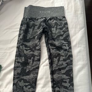 Nvgtn black camo seamless